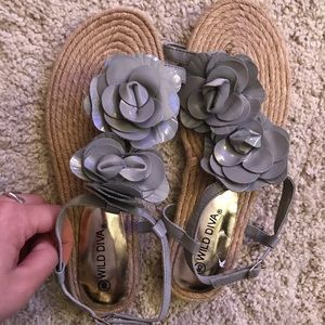 Flower espadrille sandal